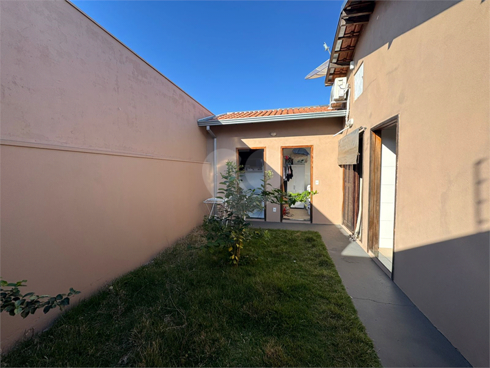 Foto REO1116067
