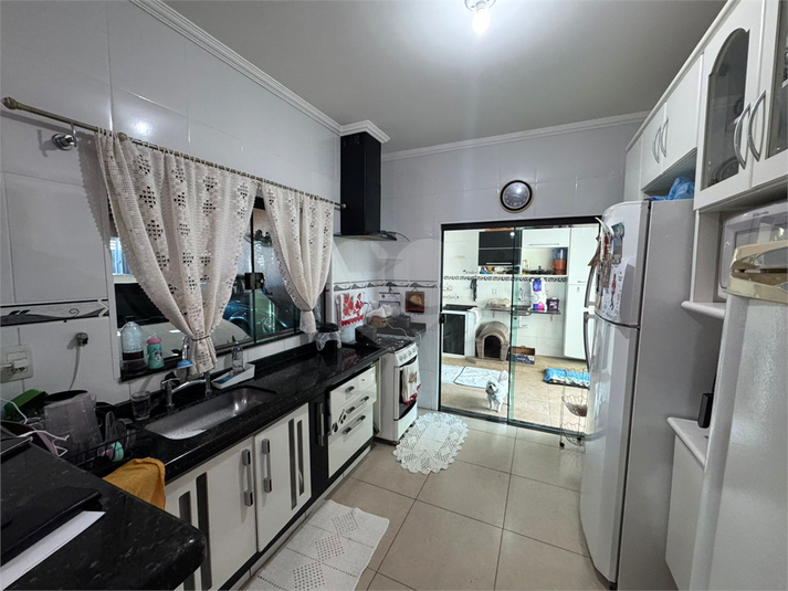 Foto REO1116067