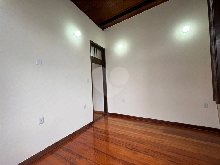 Foto REO1116071