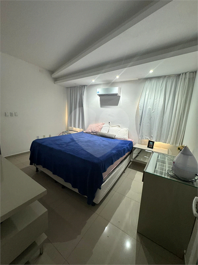 Foto REO1116073