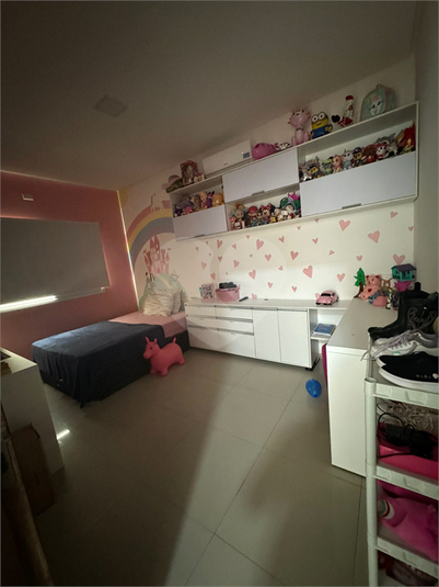 Foto REO1116073