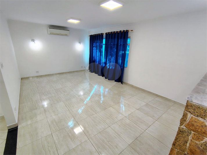 Foto REO1116150