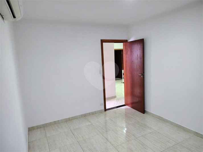 Foto REO1116150