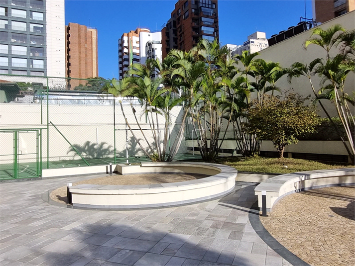 Foto REO1116159