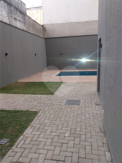 Foto REO1116185