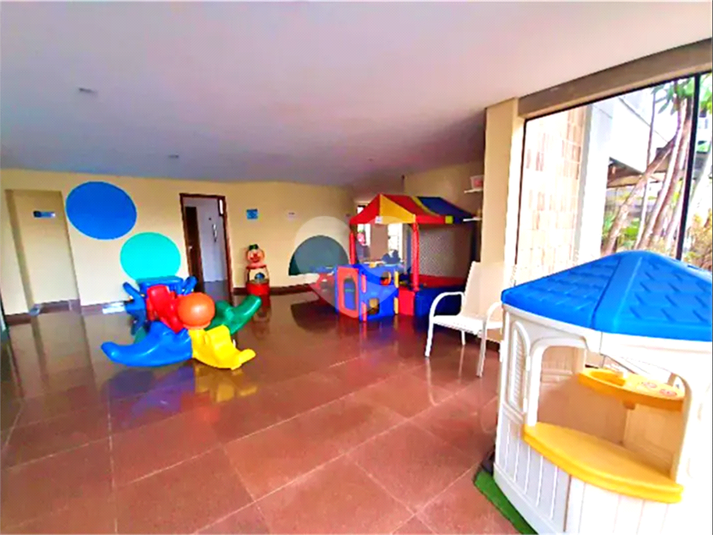 Foto REO1116194