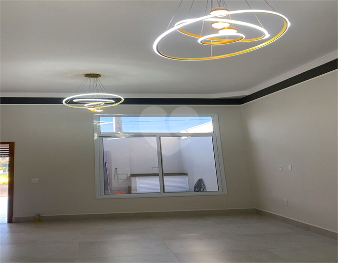 Foto REO1116224