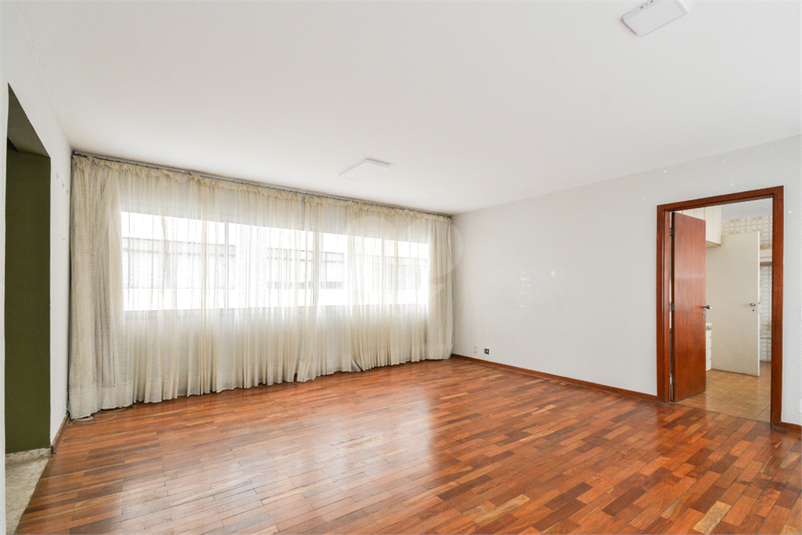 Foto REO1116230