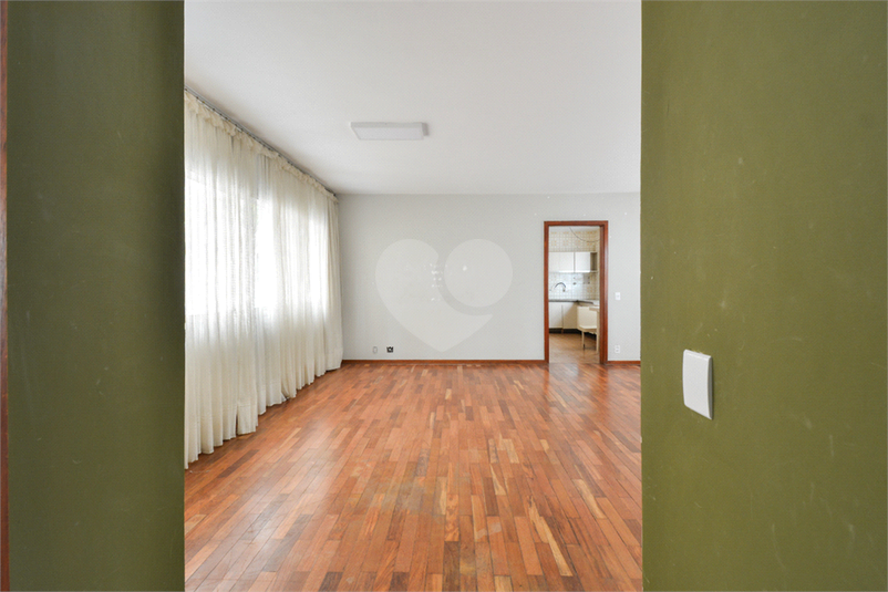 Foto REO1116230