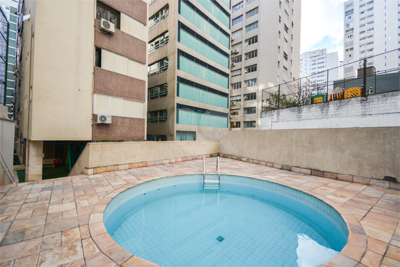 Foto REO1116230