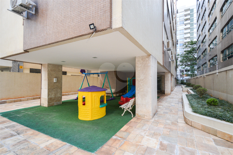 Foto REO1116230
