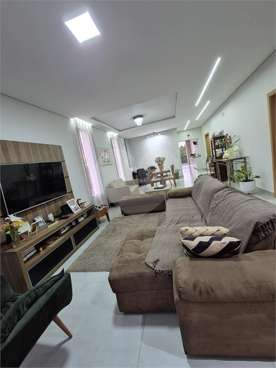 Foto REO1116245