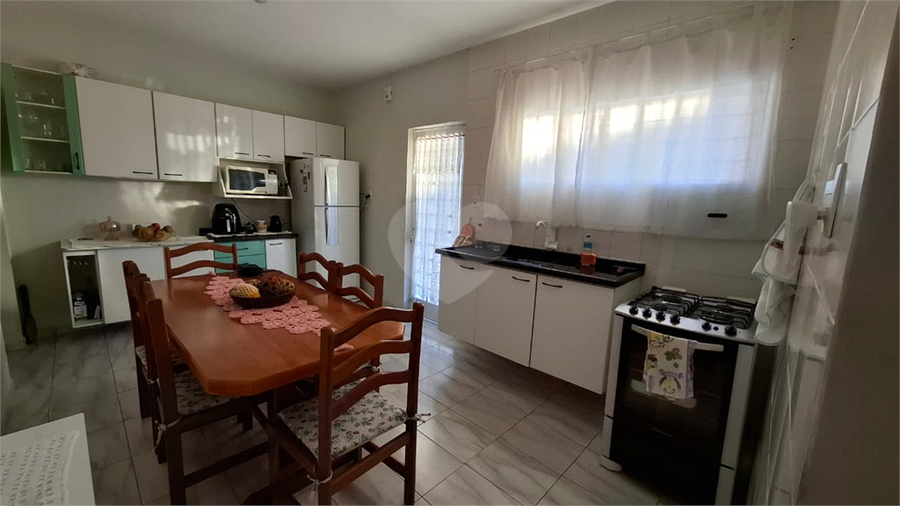 Foto REO1116246