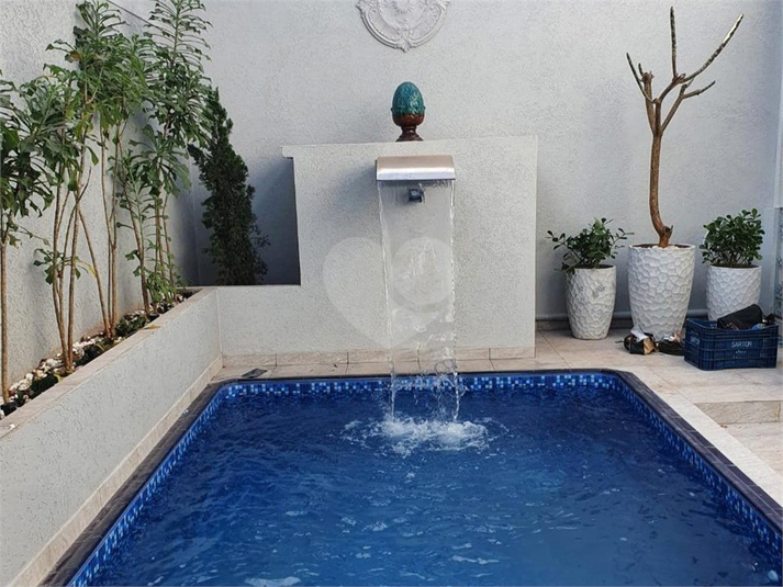 Foto REO1116248