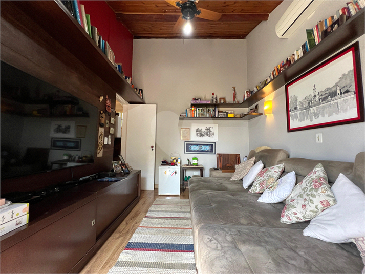Foto REO1116250