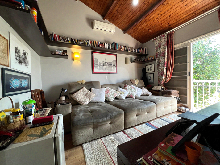 Foto REO1116250