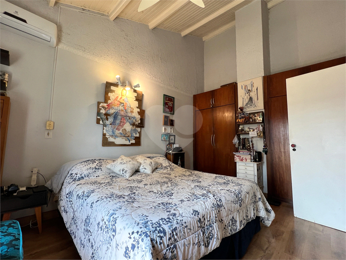 Foto REO1116250