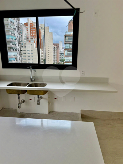 Foto REO1116252