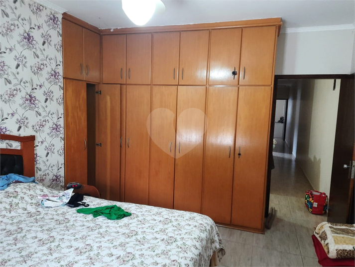 Foto REO1116260