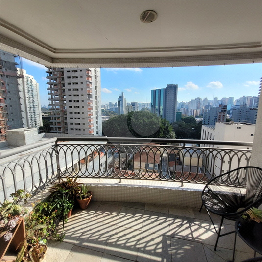 Foto REO1116267