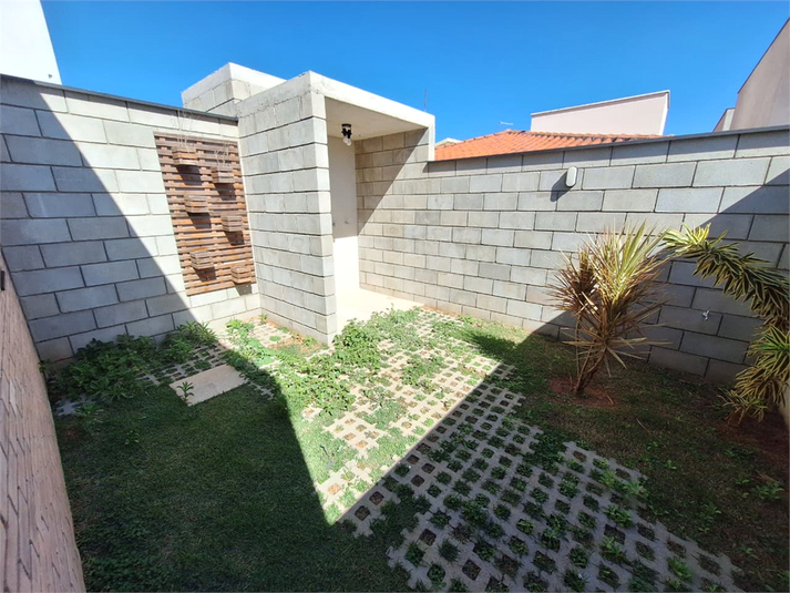 Foto REO1116268
