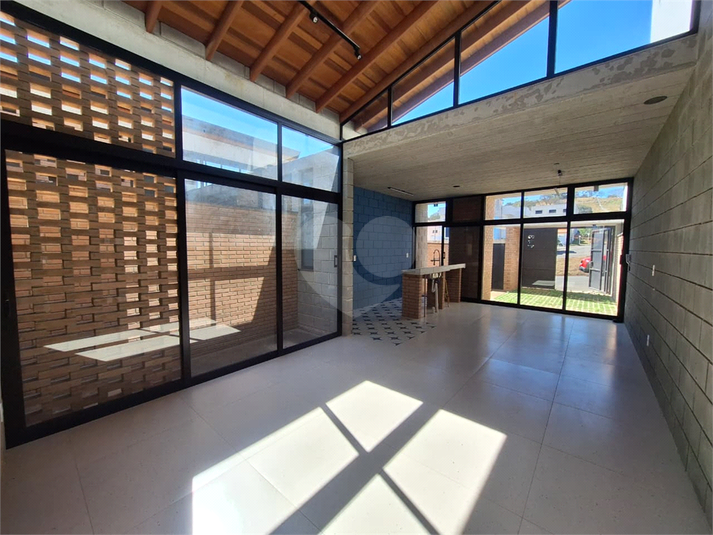 Foto REO1116268
