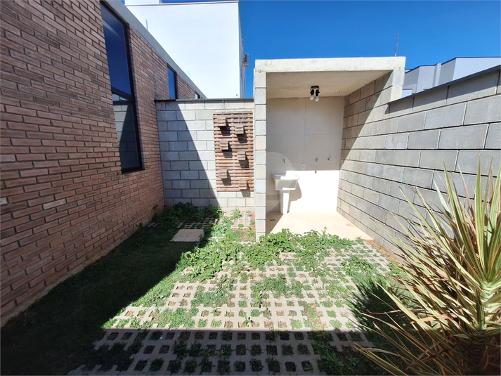 Foto REO1116268