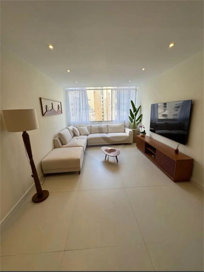 Foto REO1116300