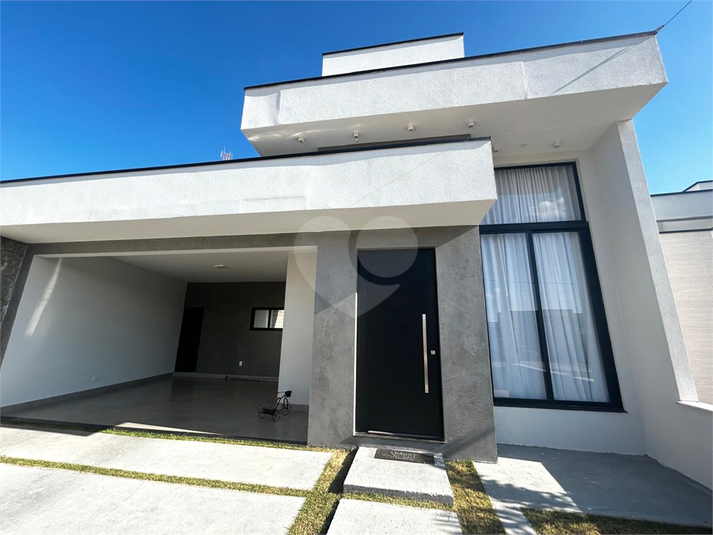 Foto REO1116320