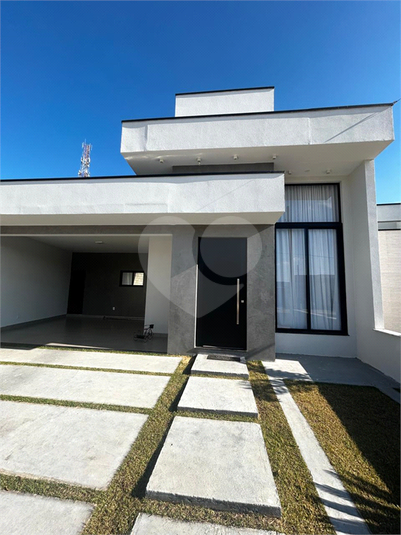 Foto REO1116320