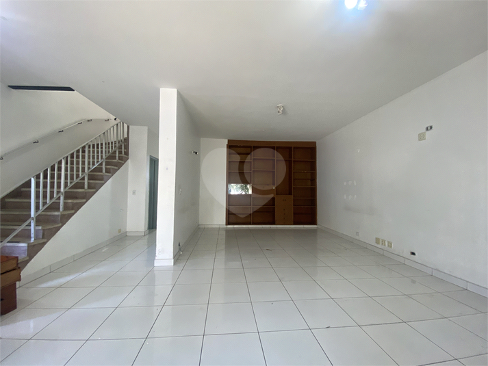 Foto REO1116322