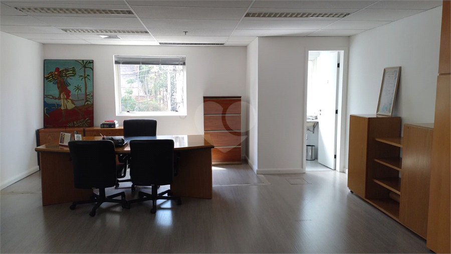 Foto REO1116335