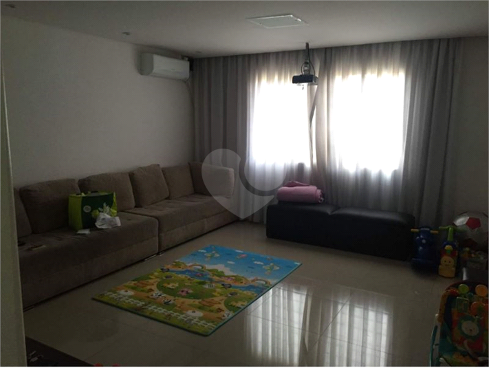 Foto REO1116340