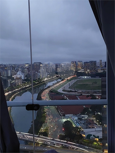Foto REO1116362