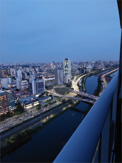 Foto REO1116362