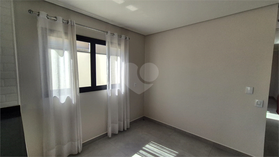 Foto REO1116369