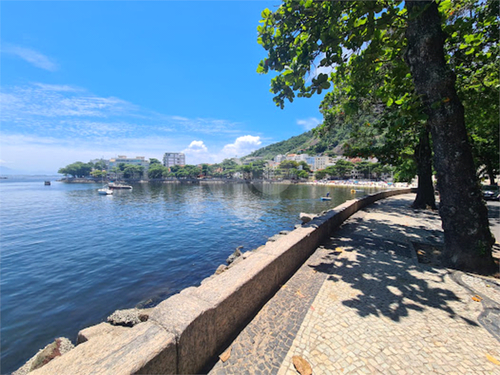 Foto REO1116375