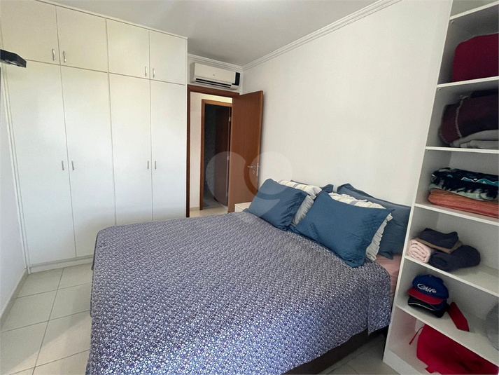 Foto REO1116379