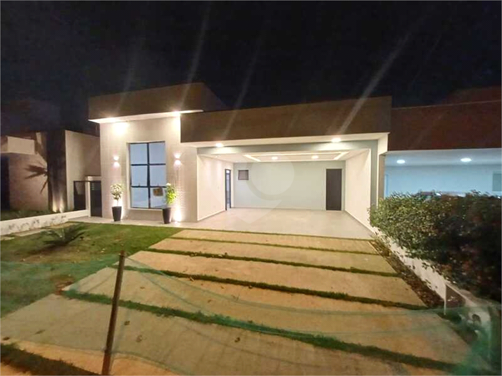 Foto REO1116385