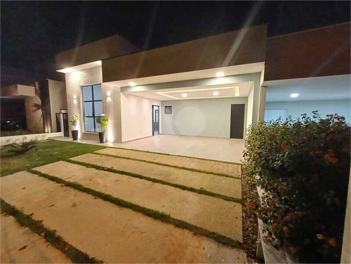 Foto REO1116385