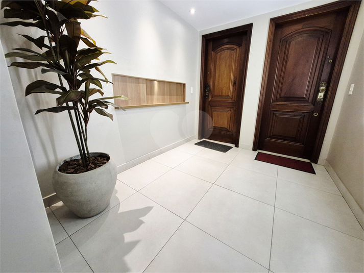 Foto REO1116407