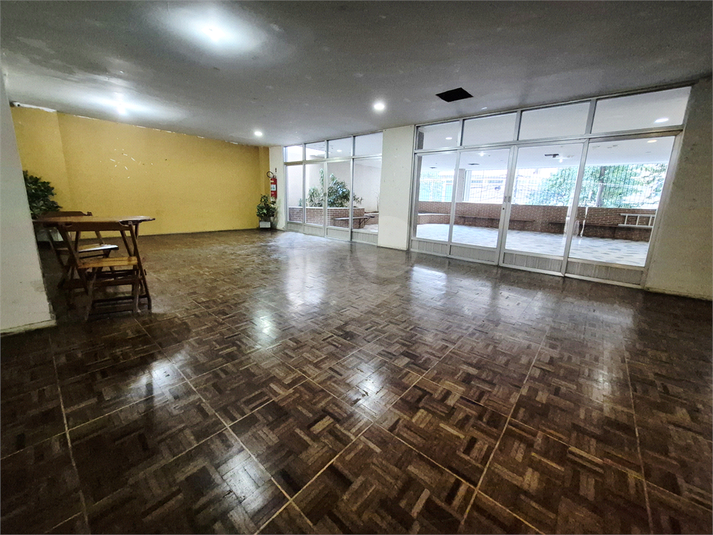 Foto REO1116407