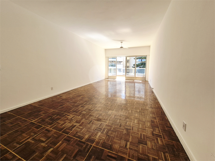 Foto REO1116407