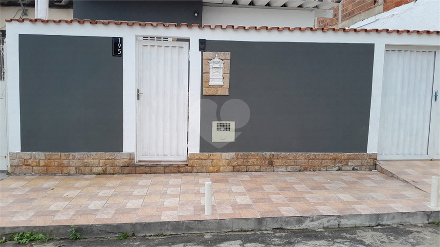 Foto REO1116430
