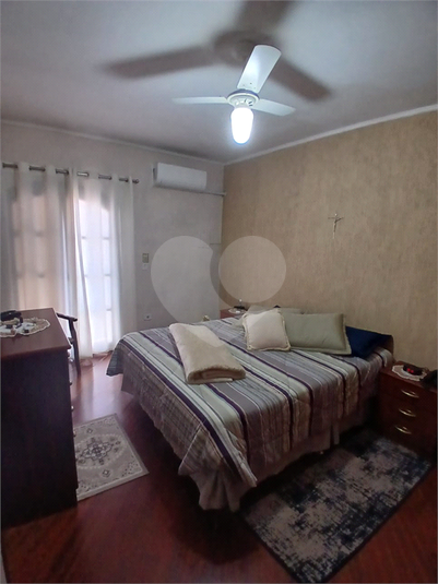 Foto REO1116442