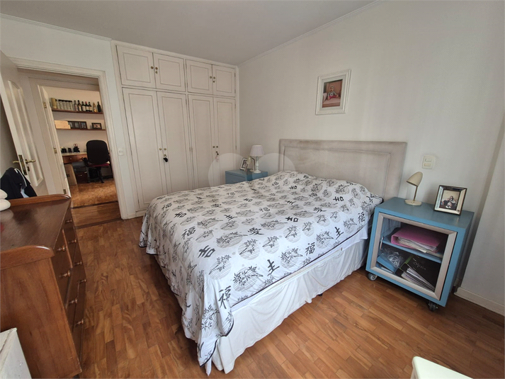 Foto REO1116443