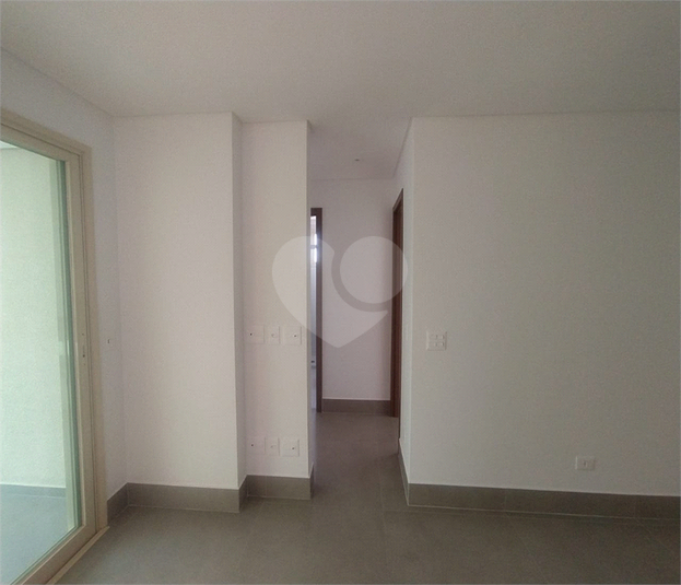 Foto REO1116451