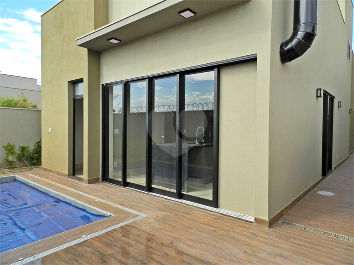 Foto REO1116463