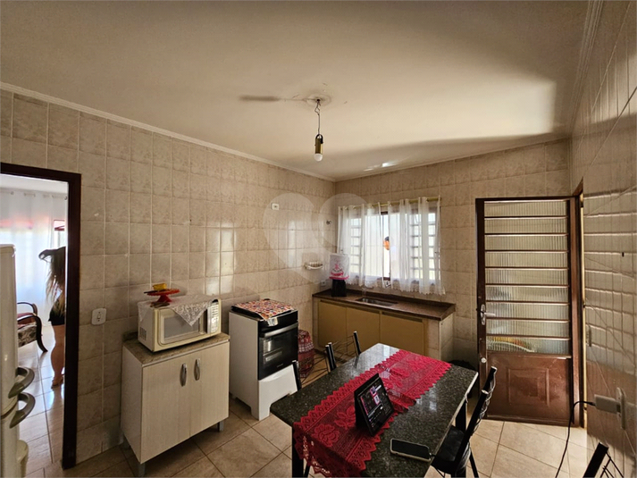 Foto REO1116479