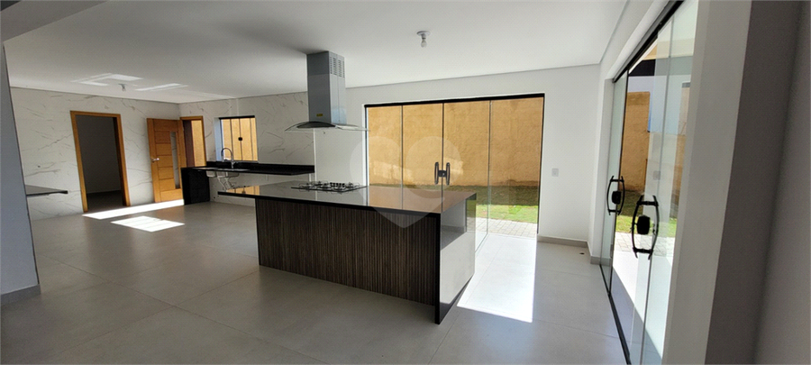 Foto REO1116498